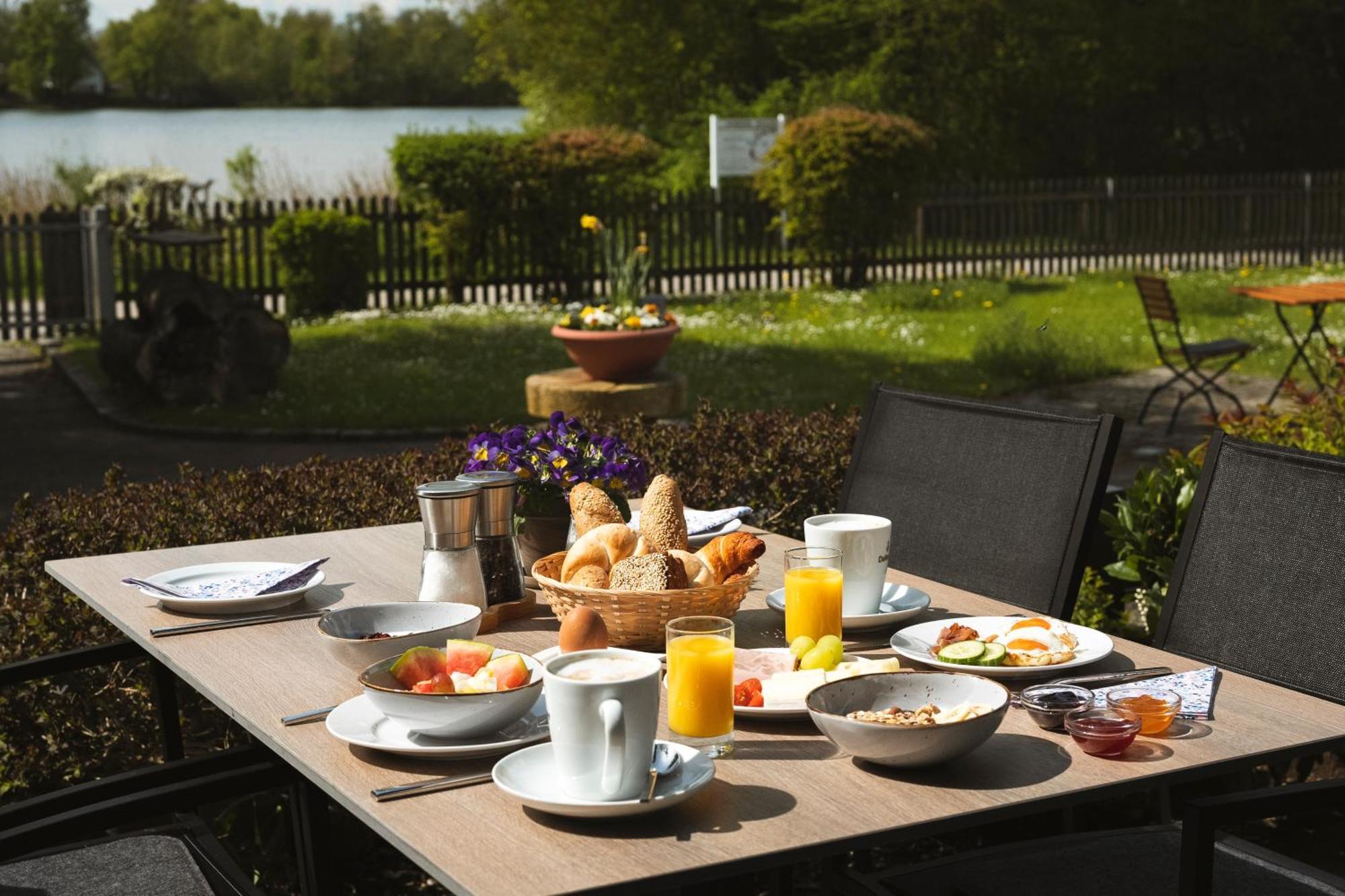 Sopherl Am See - Fruehstueck Auf Der Seeterrasse, Sehr Ruhig Und Wunderschoen Am See, 3 Minuten Nach Oberpfaffenhofen, Viele Radtouren, Restaurants & Cafes In Der Umgebung Weßling Exteriér fotografie